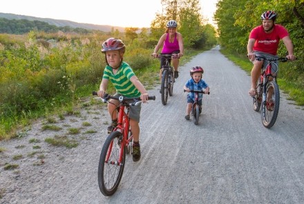 Family Cycling on the Georgian Trail