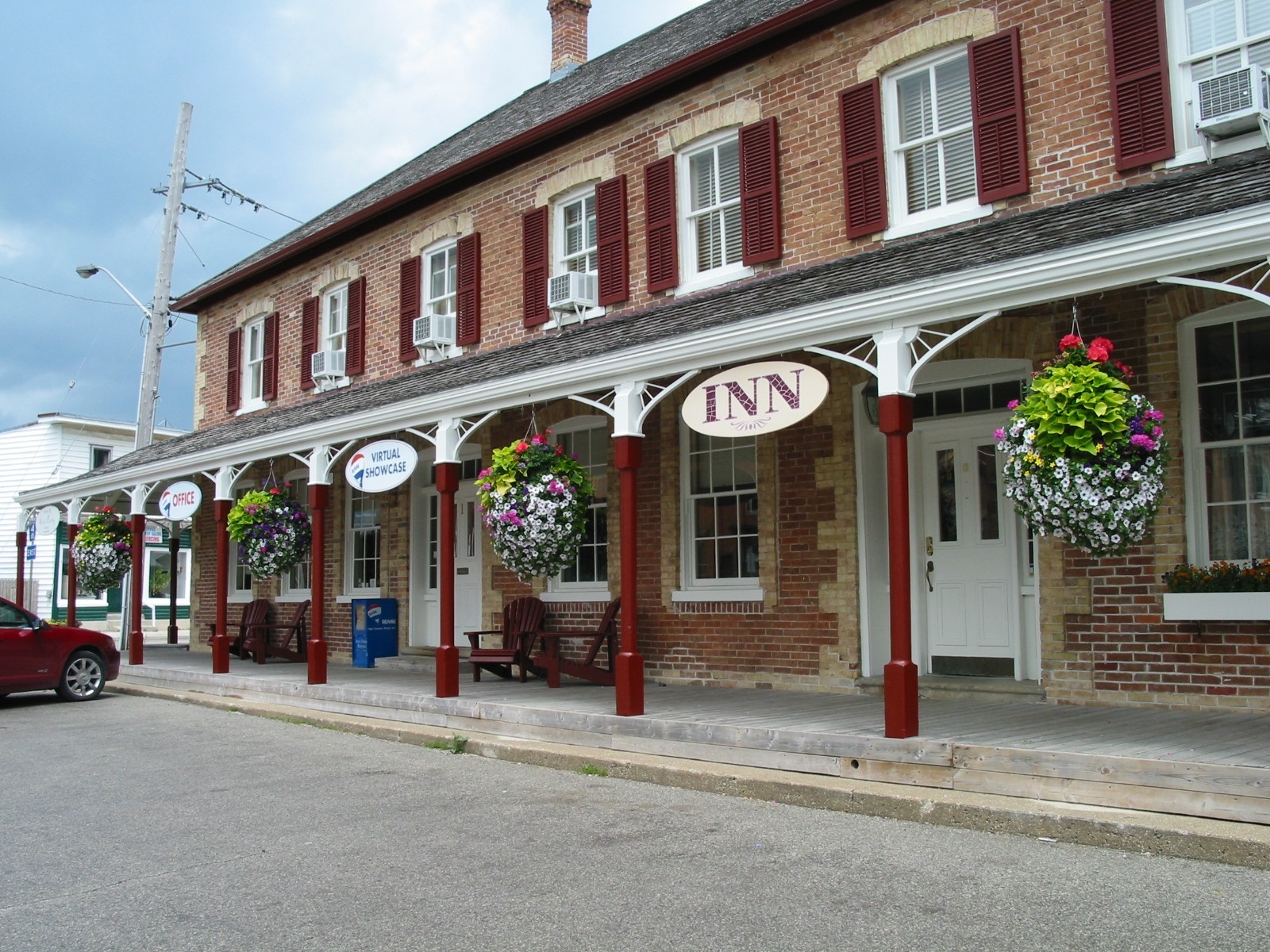 Heritage building, Inn