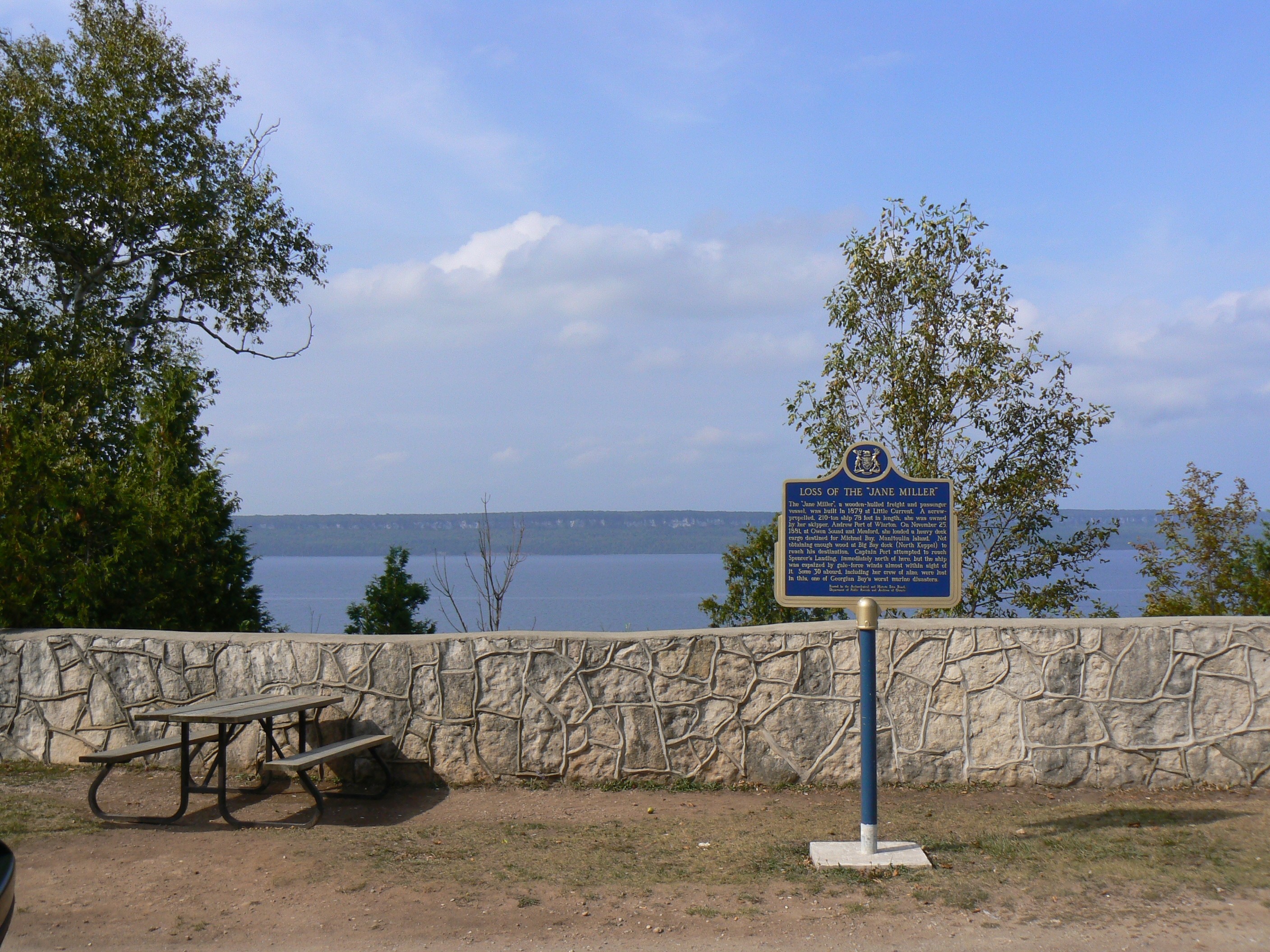 An easy and convenient place to pull over to view Colpoy's Bay and the Islands.