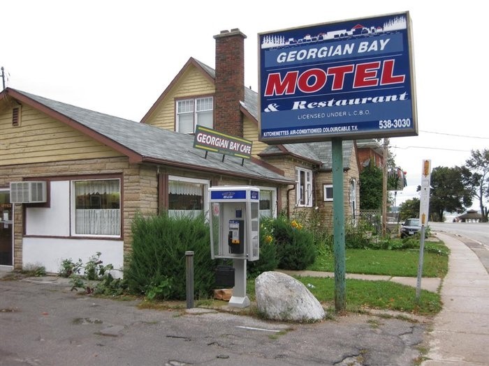 Georgian Bay Cafe & Motel