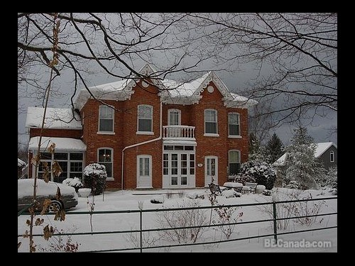 Georgian Manor