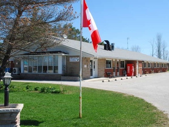Shenstone motel exterior