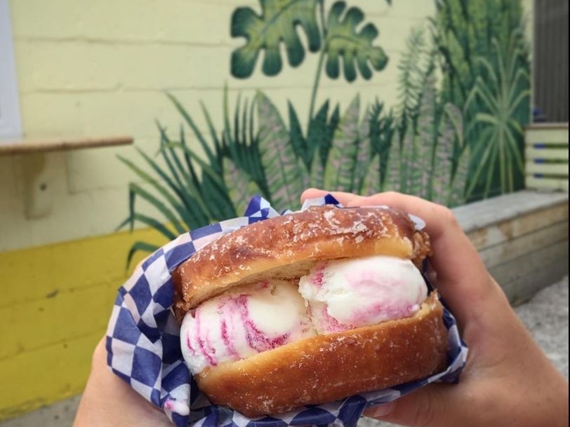 pom-pom Ice Cream