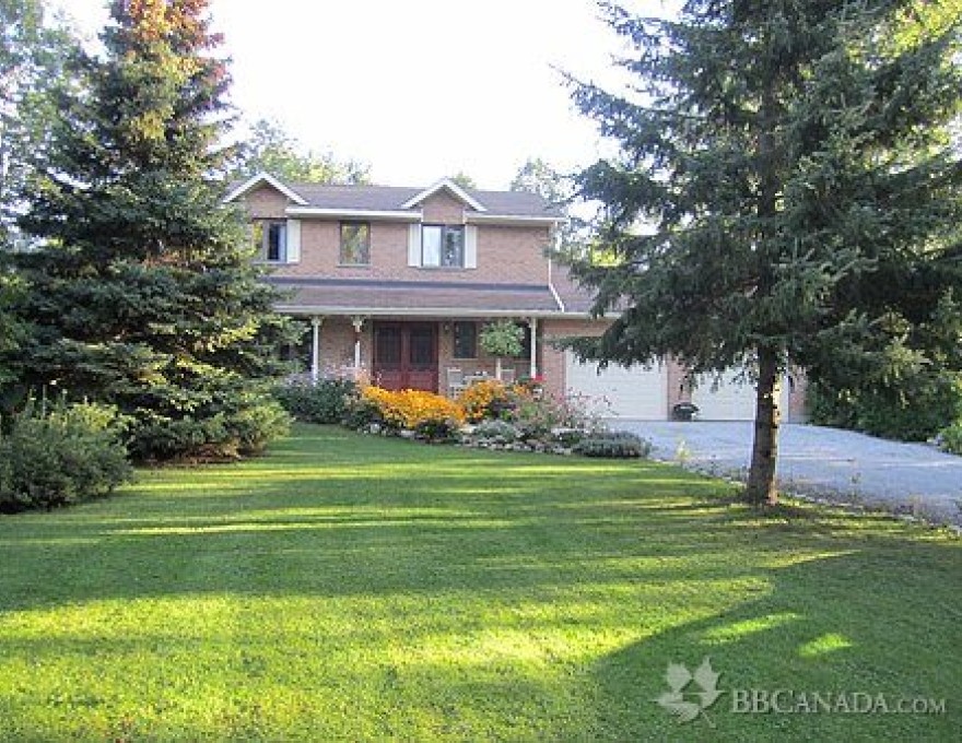Wind in the Poplars Bed and Breakfast
