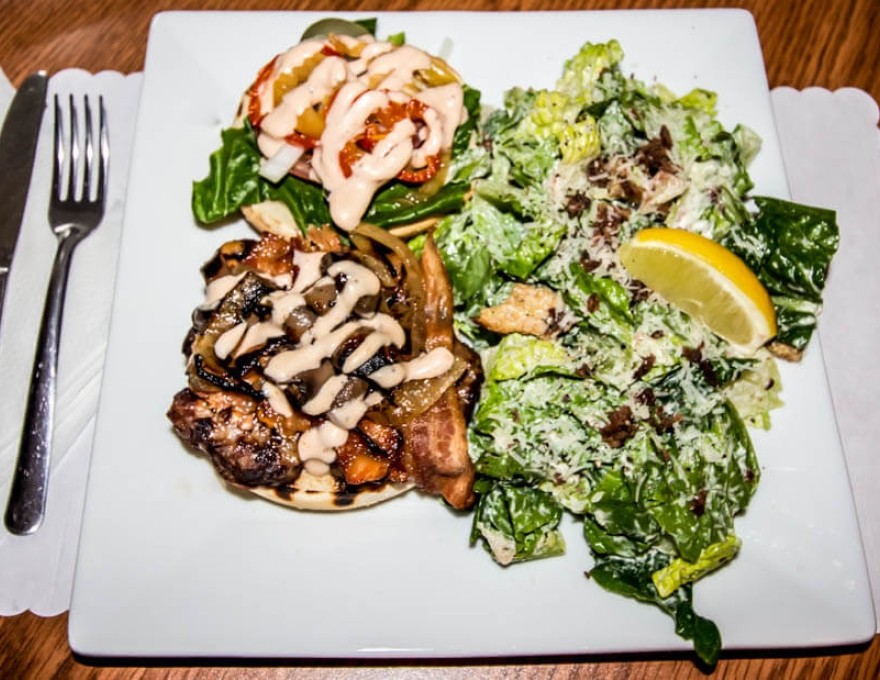 Bogey and the Blonde Restaurant