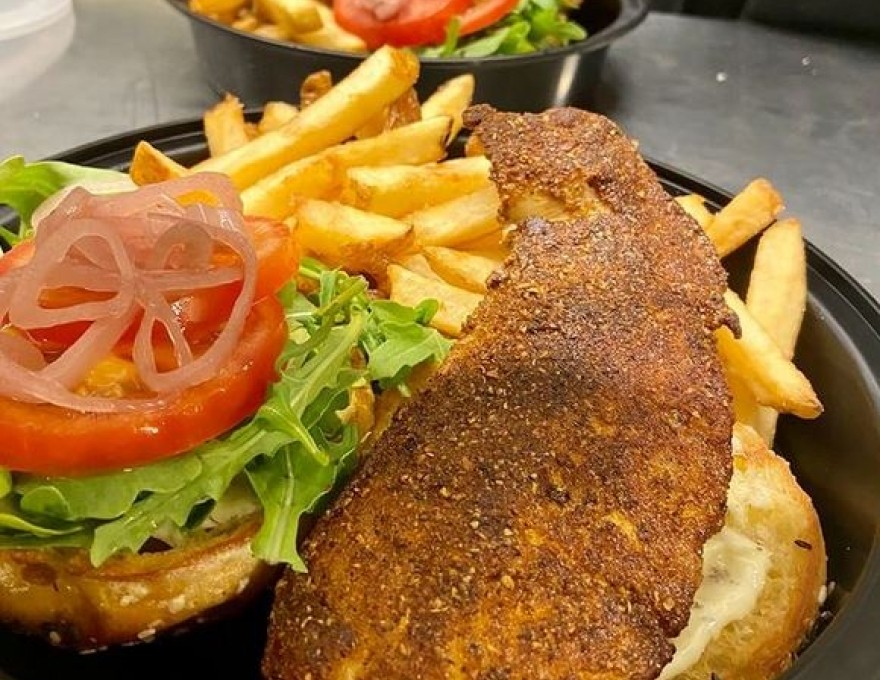 Sweetwater Restaurant at Cobble Beach