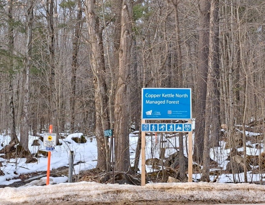 Copper Kettle North -Sign
