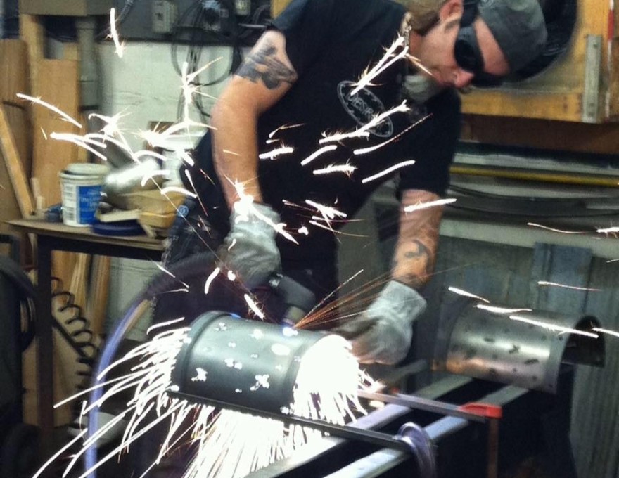 Desiron Custom Metal