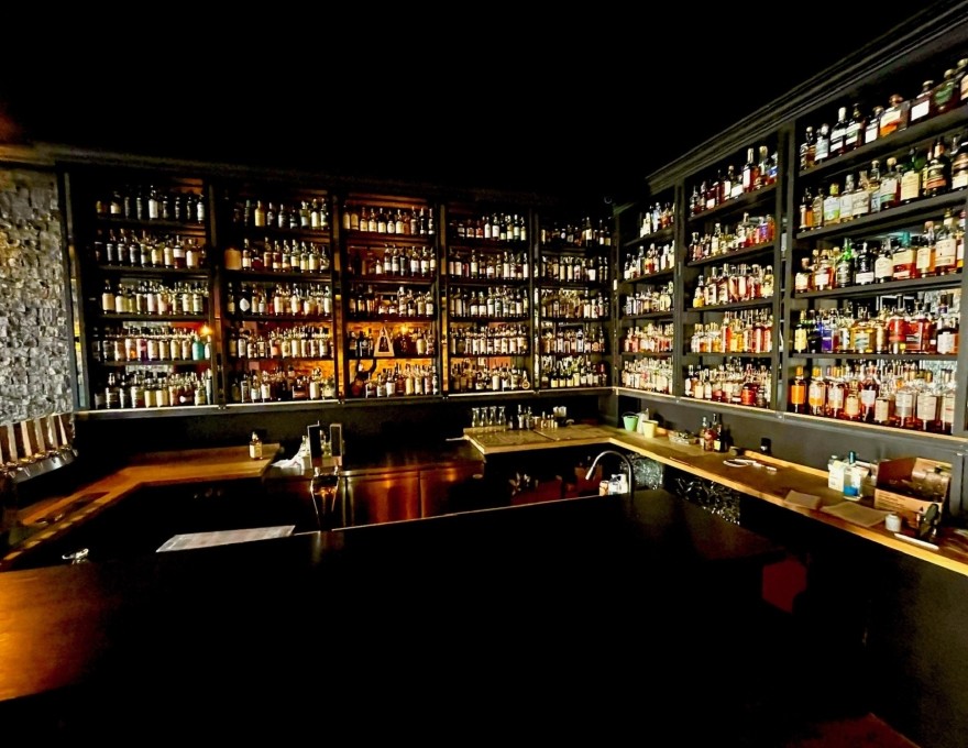 Dam Pub Gastropub &amp; Whisky Bar