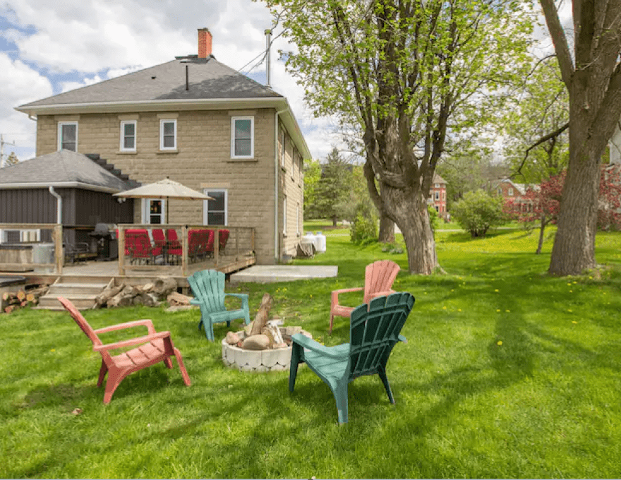 Kimberly Rock House Outside