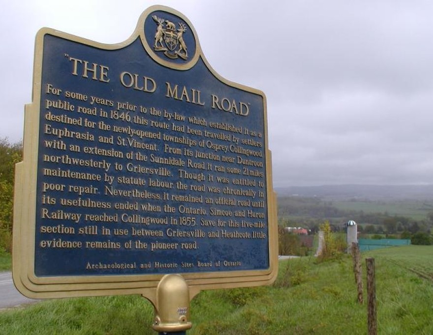 The Old Mail Road Heritage Plaque