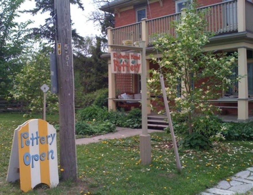 Richard Mund Pottery