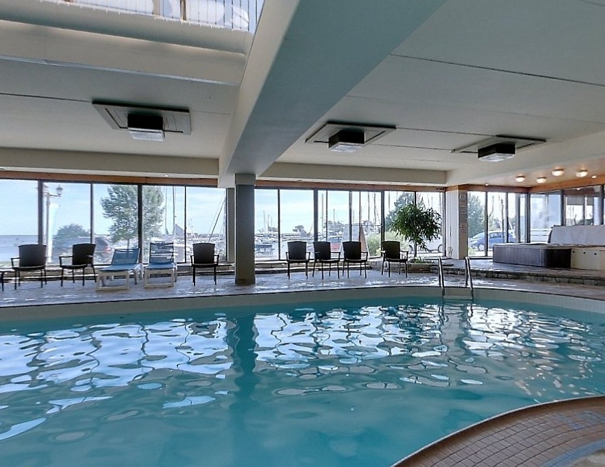 Royal Harbour Resort - Pool