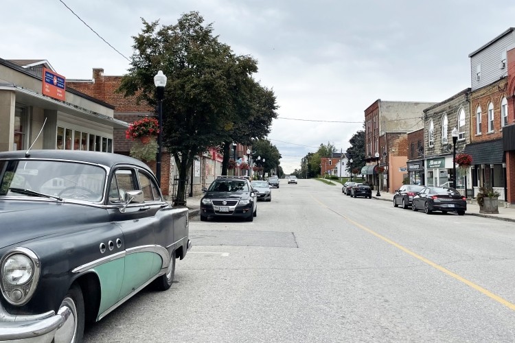 Meander Along Main Street Meander Along Main Street