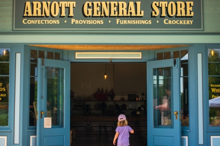 store front of the Arnott General Store