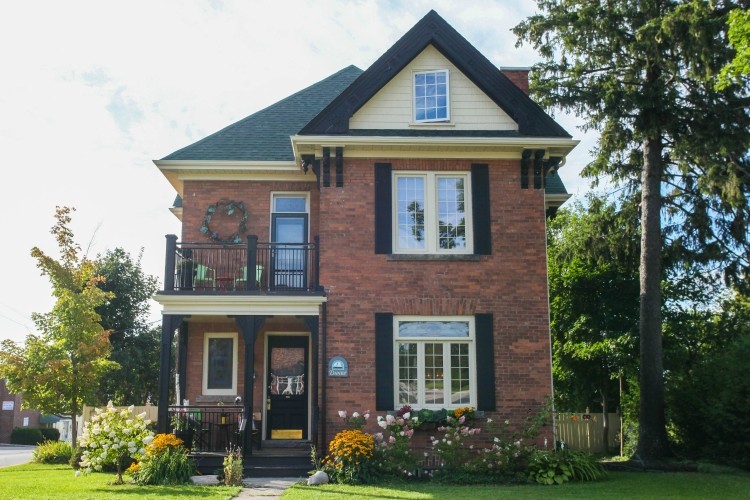Danby House B&amp;B in Markdale, Ontario is centrally located in Bruce Grey Simcoe.
