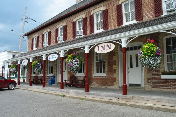 Heritage building, Inn