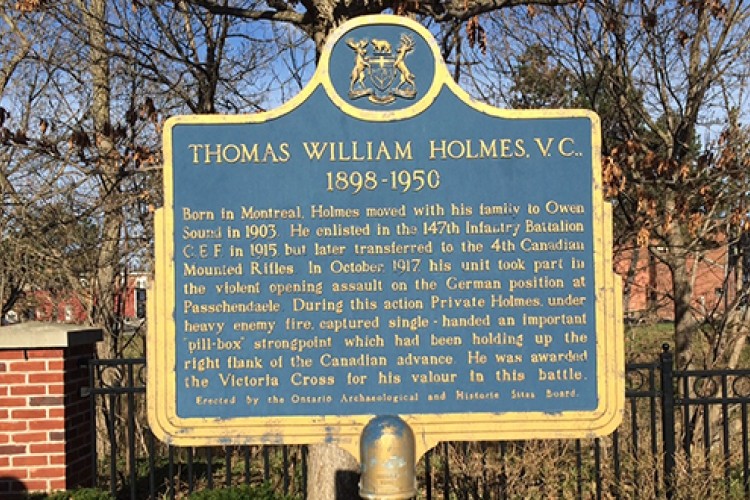Thomas William Holmes plaque