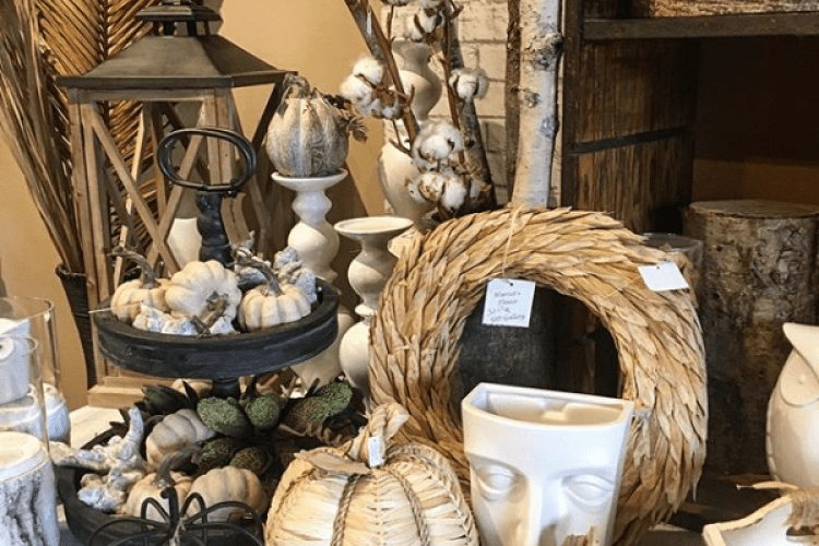 Harriet's Flower & Gift Shop