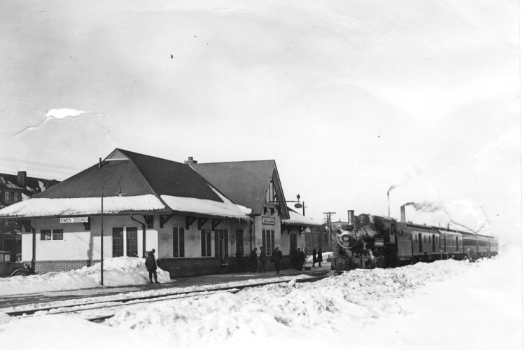 Exterior of the CNR Rail Station, now the Owen Sound Visitor Information Centre