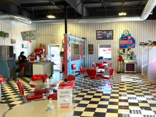interior of Elsie's Diner