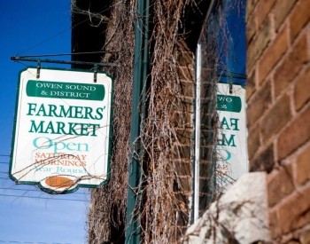 Owen Sound Farmers Market sign